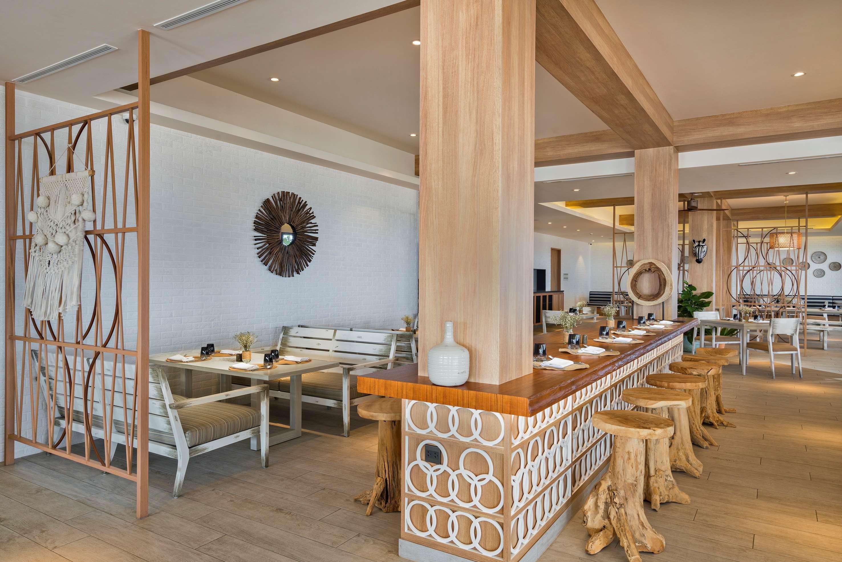 Melia Ho Tram Beach Resort מראה חיצוני תמונה The Beach Club