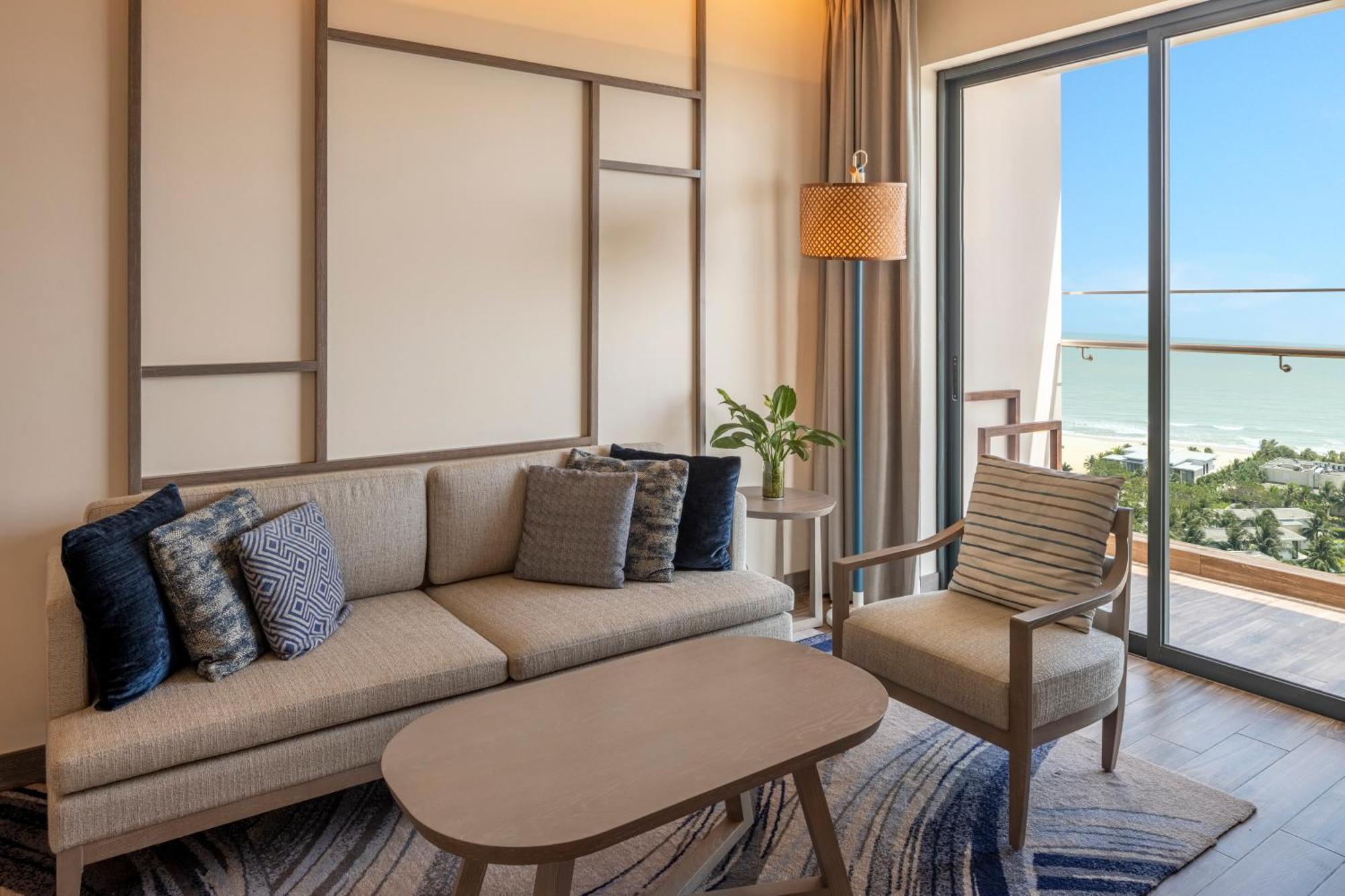 Melia Ho Tram Beach Resort מראה חיצוני תמונה A living room at the hotel