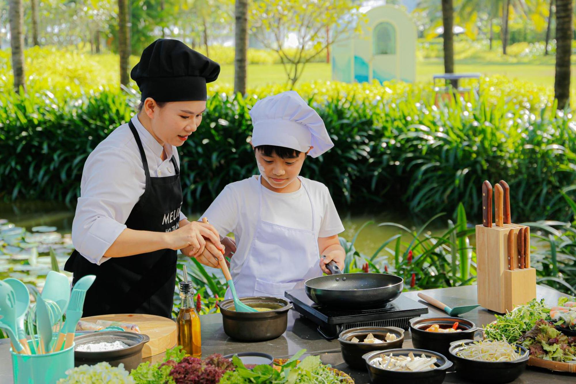 Melia Ho Tram Beach Resort מראה חיצוני תמונה Cooking class